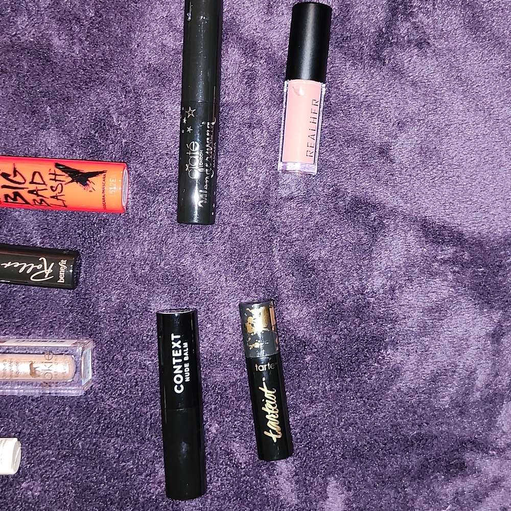Makeup - Picture 4 of 5